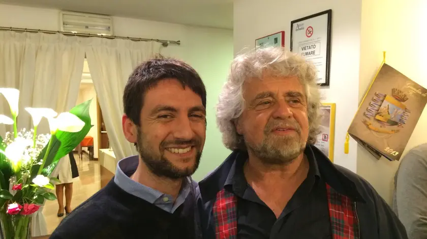 L'eurodeputato M5S Marco Zullo con Beppe Grillo