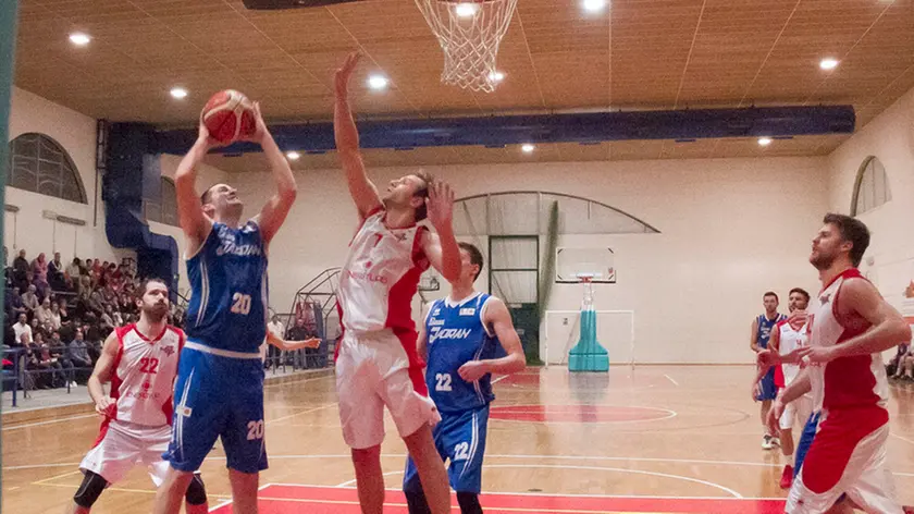 Bonaventura Monfalcone-14.02.2016 Basket-Falconstar-Yadran-Monfalcone-foto di Katia Bonaventura