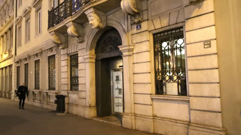 Lasorte Trieste 11/12/18 - Piazza della Borsa, Ex Agenzia Unicredit