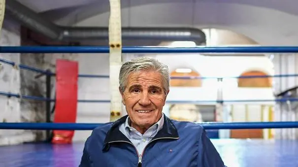 Nino Benvenuti, oro olimpico a Roma 1960 ed ex campione del mondo di pugilato dei pesi medi e superwelter, fotografato all'interno della palestra Audace a Roma, 10 aprile 2017. ANSA/ALESSANDRO DI MEO