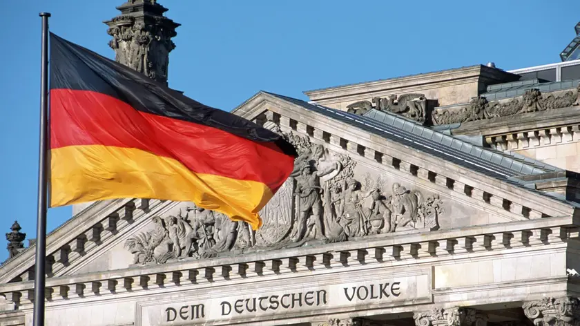 Uno scorcio del palazzo del Reichstag a Berlino