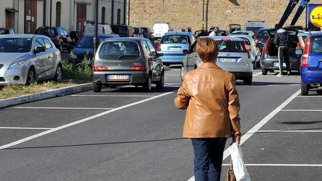Foto BRUNI TRieste 29.10.2011 Parcheggio selvaggio alla Gaslini