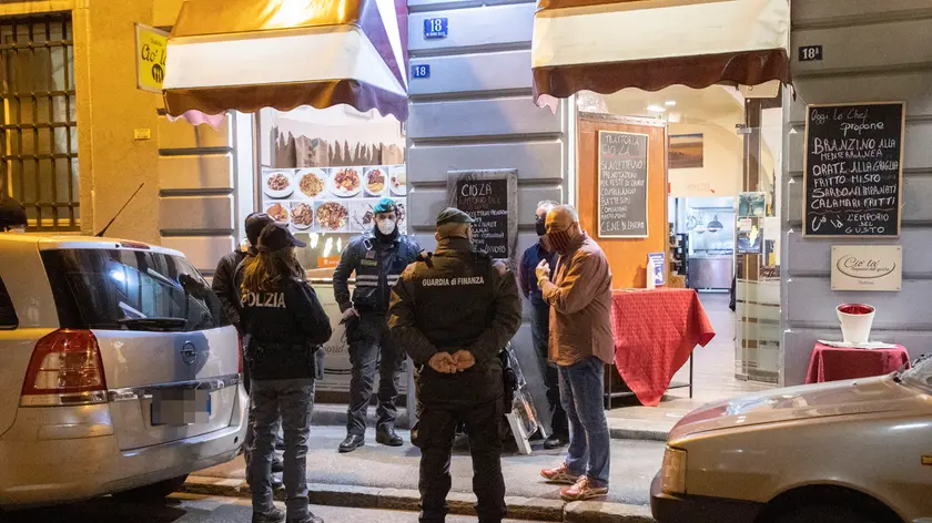 L'intervento di Polizia di Stato e Guardia di Finanza al Ciò Là (Foto Lasorte)