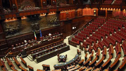 PARLAMENTO MONTECITORIO AULA VUOTA Governo Berlusconi chiede fiducia alla Camera dei Deputati - Chamber of Deputies: Berlusconi Government seeking confidence vote..(b. 49).Immagine soc4_4.jpg da dancru host TIPO32 @autore Antonio Scattolon A3 / CONTRASTO