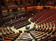 PARLAMENTO MONTECITORIO AULA VUOTA Governo Berlusconi chiede fiducia alla Camera dei Deputati - Chamber of Deputies: Berlusconi Government seeking confidence vote..(b. 49).Immagine soc4_4.jpg da dancru host TIPO32 @autore Antonio Scattolon A3 / CONTRASTO