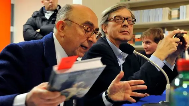 Foto BRUNI TRieste 06 12 10 Sgarbi alla nuova Libreria La Fenice-il sovrint.Martinez