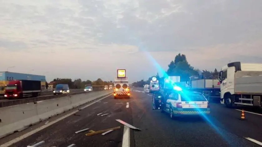 Un incidente in autostrada in un'immagine di repertorio