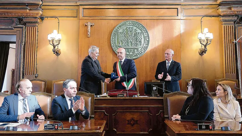 La cerimonia in Consiglio comunale (Massimo Silvano)