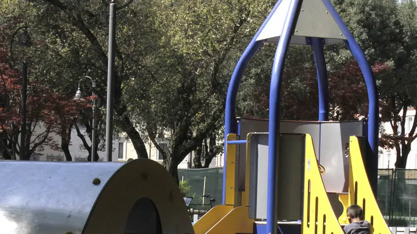 Uno dei giochi all’interno del parco Unicef. Foto Bonaventura