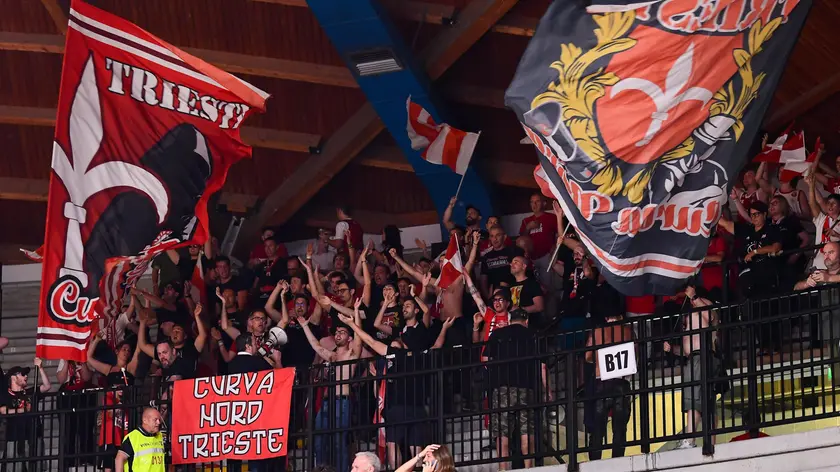 I tifosi della Curva Nord al seguito della squadra (Foto Grassi/Lasorte)