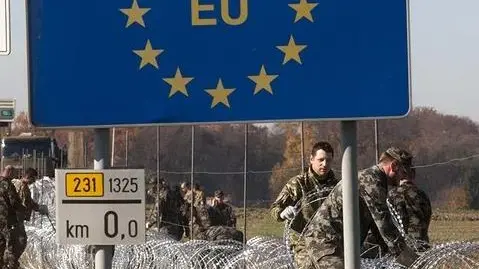Sarà rimosso il filo spinato lungo il confine tra Slovenia e Croazia