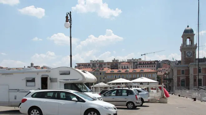 Lasorte Trieste 09/07/13 - Molo Pescheria, Camper e Auto Parcheggiate