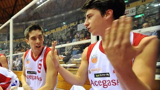 Foto BRUNI TRieste 13.11.2011 Acegas basket-Firenze:Mastrangelo e Ruzzier