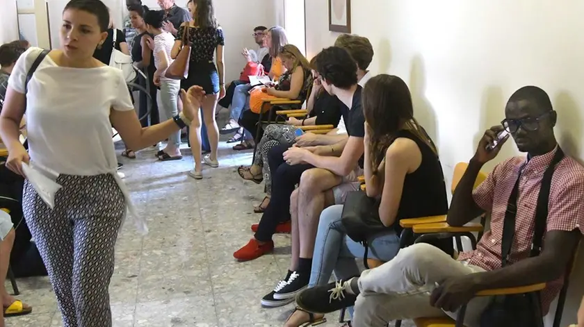 Foto BRUNI 12.07. 2019 Pioggia di comparse al Seminario per il nuovo film di Zalone