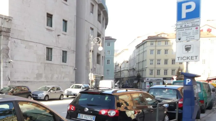 Sugli stalli gestiti da Saba e Park San Giusto la novità andrà a regime da domani