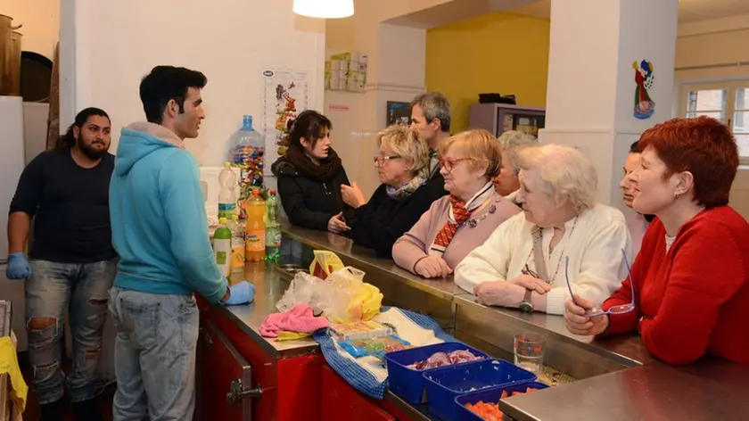 Foto BRUNI 10.02.16 Centro sociale di via Lorenzetti-scuola di cucina degli immigrati