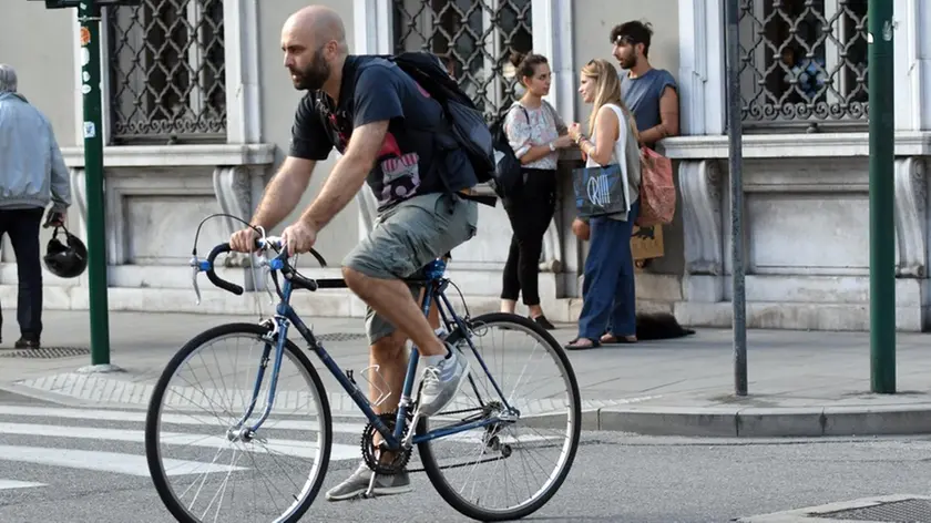 Foto Bruni Trieste 27.06.2018 Ciclisti anche in contromano