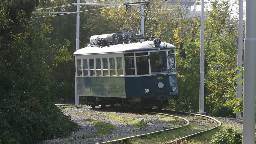 Foto Lasorte Trieste 25/10/06 - Cologna Via Marziale - Tram di Opicina