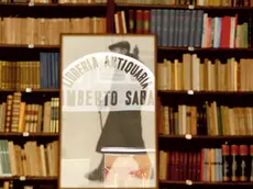 La Libreria Antiquaria Umberto Saba a Trieste. Nei cataloghi dei libri che stilava per i suoi clienti il poeta usava segnare i nomi degli insolventi