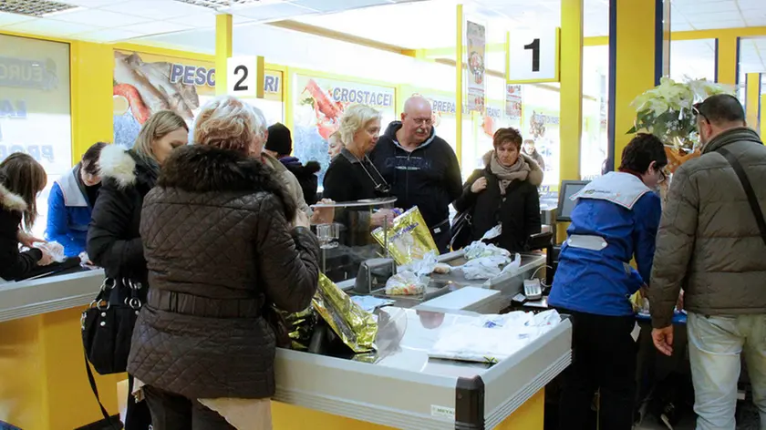 Bonaventura Monfalcone-18.12.2014 Inaugurazione nuovo supermercato-Via Redipuglia-Ronchi dei Legionari-foto di Katia Bonaventura