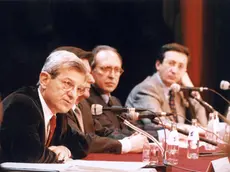 Luciano Violante e Gianfranco Fini allo storico incontro al Verdi del 1998