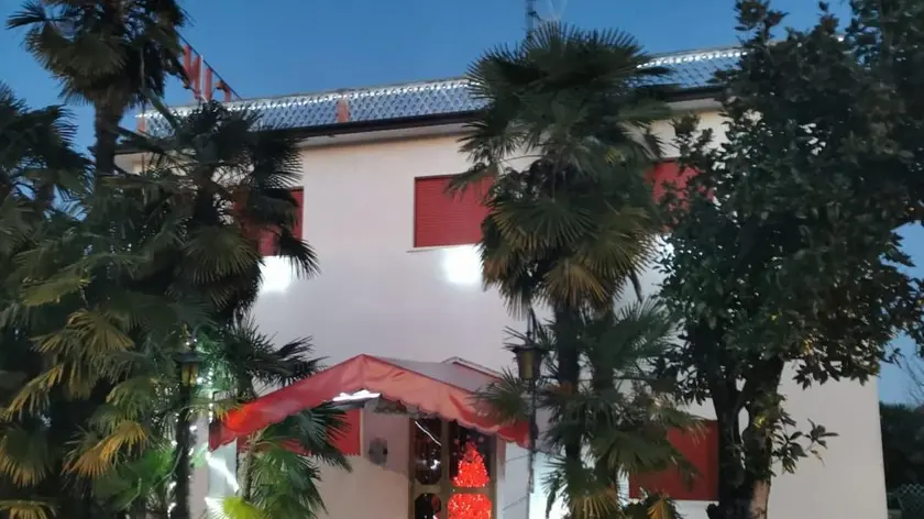 L’ingresso del Piper club di Fontanafredda