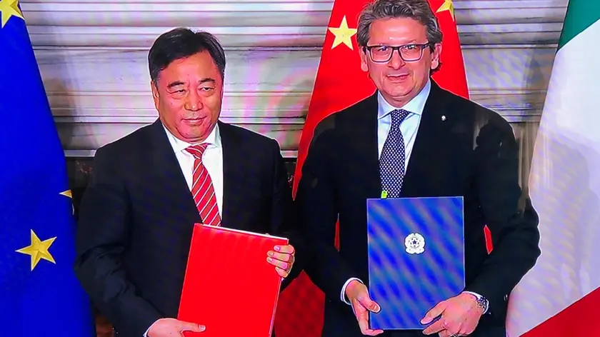 Il presidente cinese Xi Jinping e il presidente dell'Autorità portuale di Trieste Zeno D'Agostino (foto dell'inviato Diego D'Amelio)