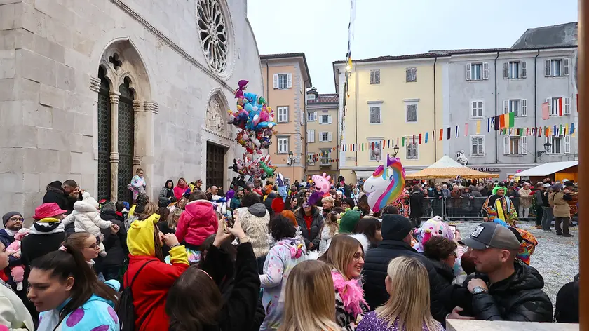 Lasorte Trieste 16/02/23 - Muggia, Carnevale, Ballo della Verdura e Consegna delle Chiavi a Re Carnevale
