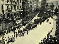 Qui sopra, i funerali dell’arciduca Francesco Ferdinando e della moglie Sofia a Trieste