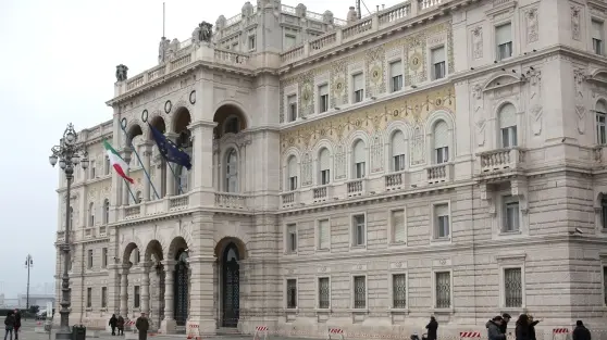 Il palazzo della Prefettura