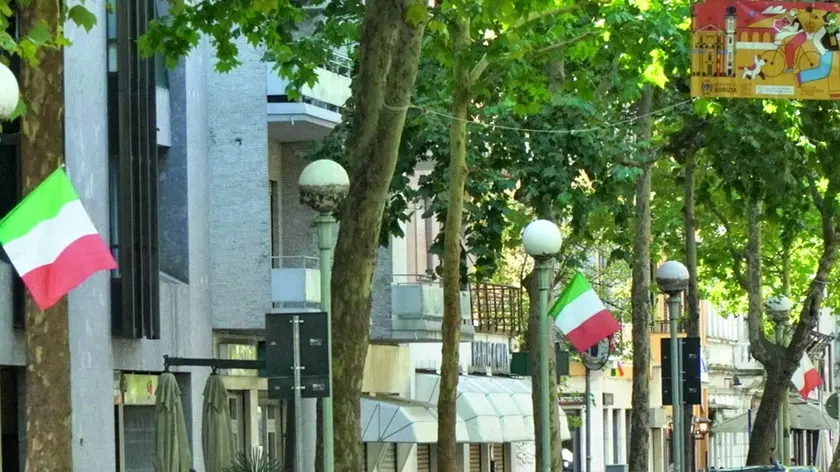 In città sventola il tricolore in attesa del raduno delle fanfare Foto Roberto Marega