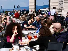 Folla di turisti a Trieste (Foto Massimo Silvano)