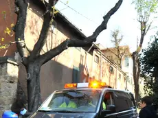 Un furgone adibito al trasporto dei morti