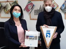 Il sindaco Anna Cisint con Pierluigi Marzorati