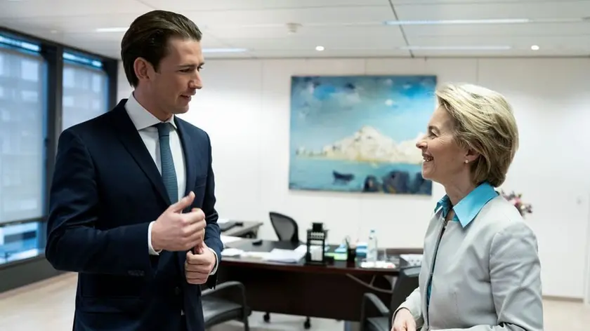 L’incontro del cancelliere austriaco Sebastian Kurz con Ursula von der Leyen. rtvslo.si