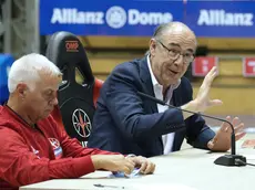 A sinistra il coach dell'Allianz, Eugenio Dalmasson, accanto il presidente Mario Ghiacci