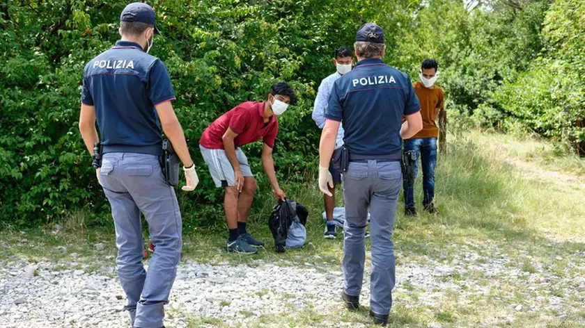 Migranti rintracciati sulla rotta balcanica in una foto di repertorio