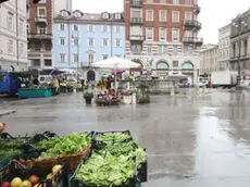 Lasorte Trieste 02/12/10 - Piazza Ponterosso,