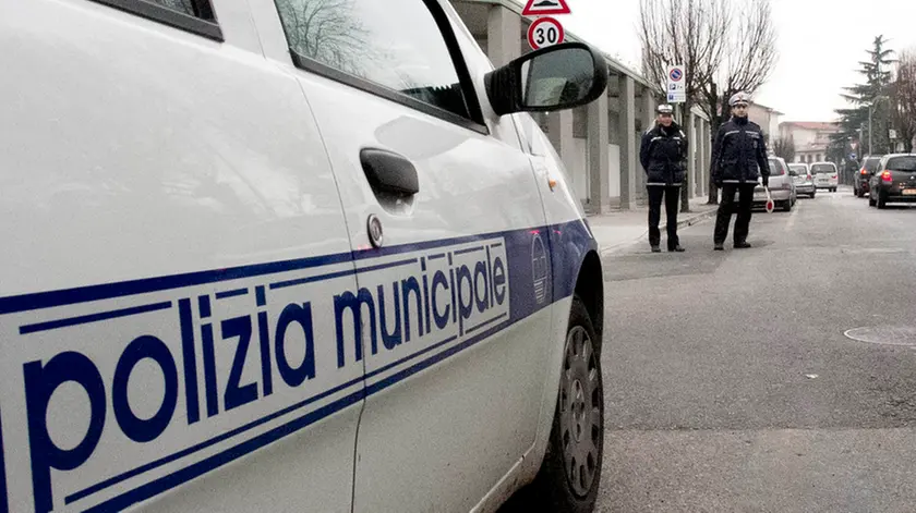 Una pattuglia della Polizia locale