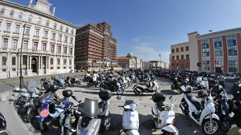 Lasorte Trieste 07/06/18 - Piazza Duca degli Abruzzi, Parcheggi per Moto, Scooter