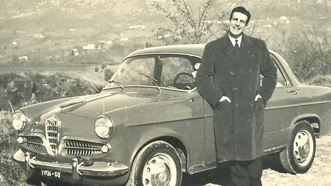Aulo Rubino con la sua Alfa Romeo Giulietta