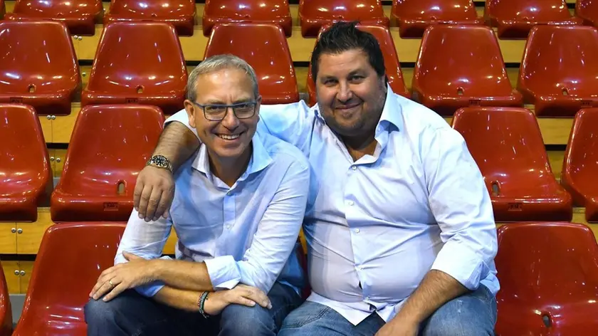 Da sinistra, l'amministratore delegato dell'Alma Pallacanestro Trieste Gianluca Mauro e il presidente Luigi Scavone (foto Bruni)