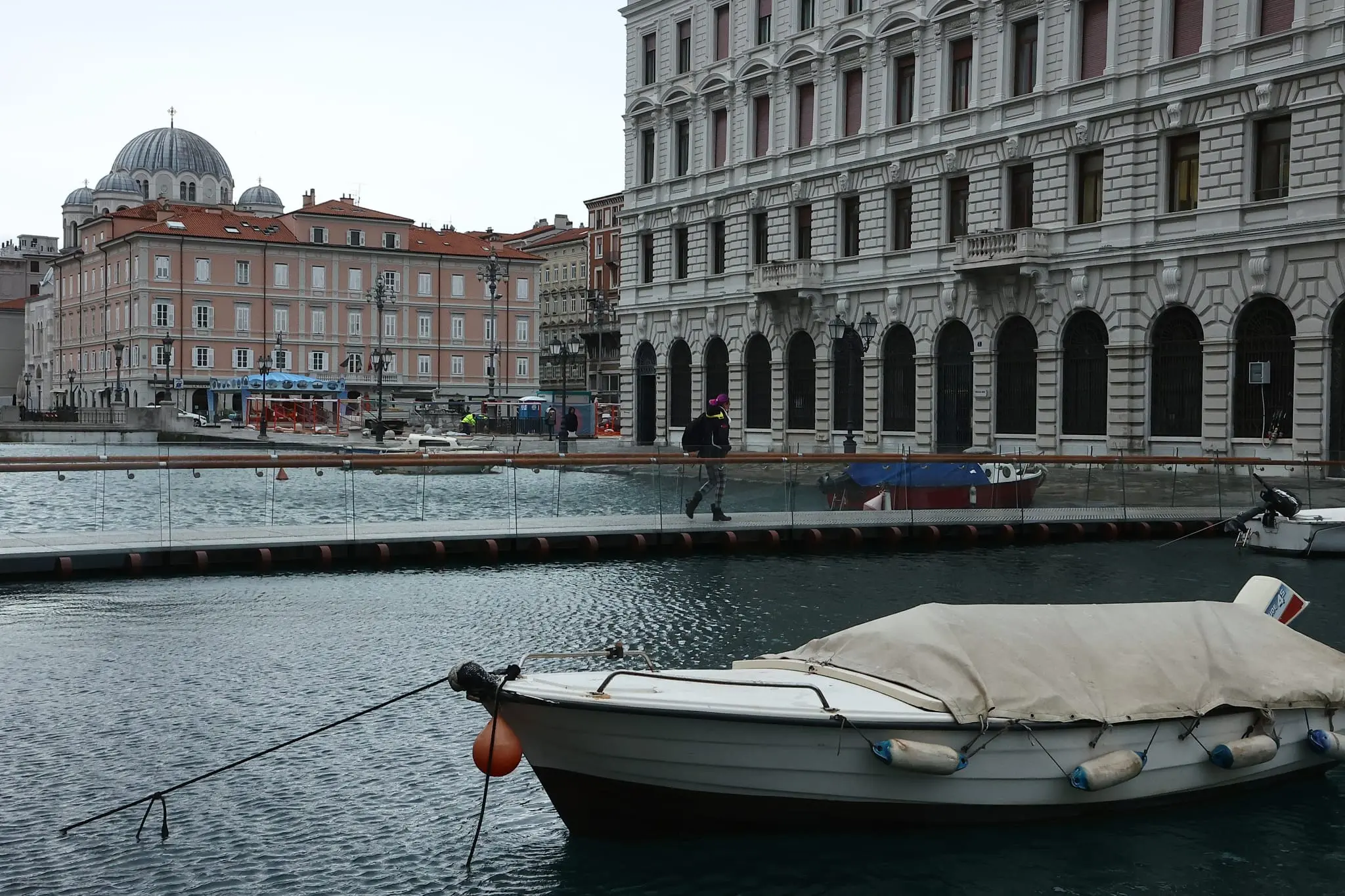 Acqua alta a Trieste in una foto di repertorio