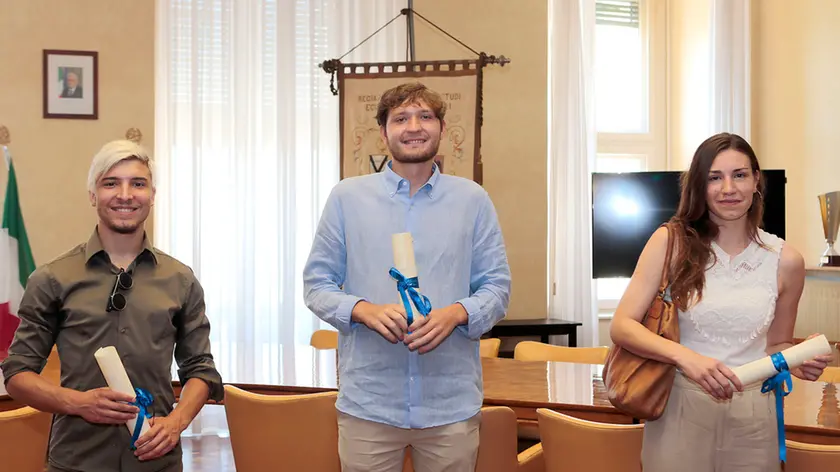 Silvano Trieste 2020-07-30 Sala Cammarata, consegna borse di studio a tre studenti
