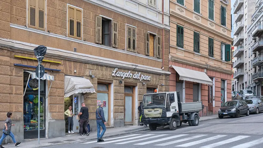 Il locale di via Settefontane che ospiterà il nuovo centro culturale islamico. Foto Silvano e Lasorte