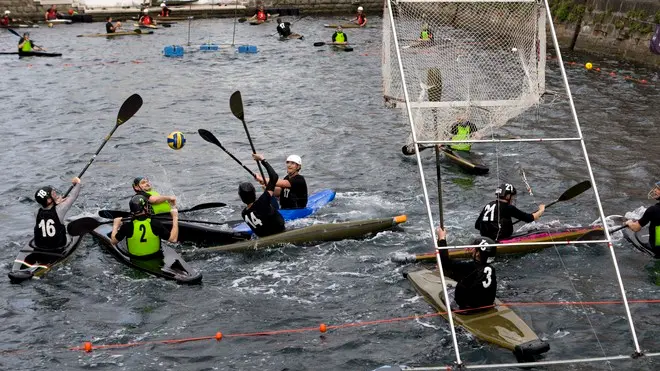 Silvano Trieste 25/04/2014 Canoa Polo in Canale Ponterosso