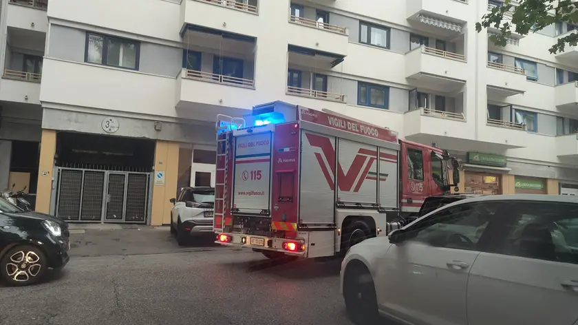L'intervento dei vigili del fuoco a Roiano (Lasorte)