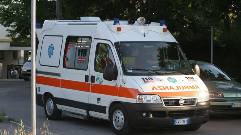 Un'ambulanza