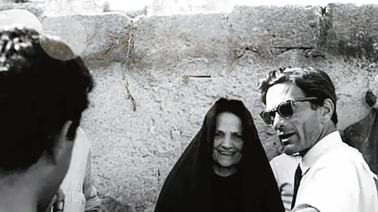 Pasolini dirige sua madre sul set de "Il Vangelo secondo Matteo"