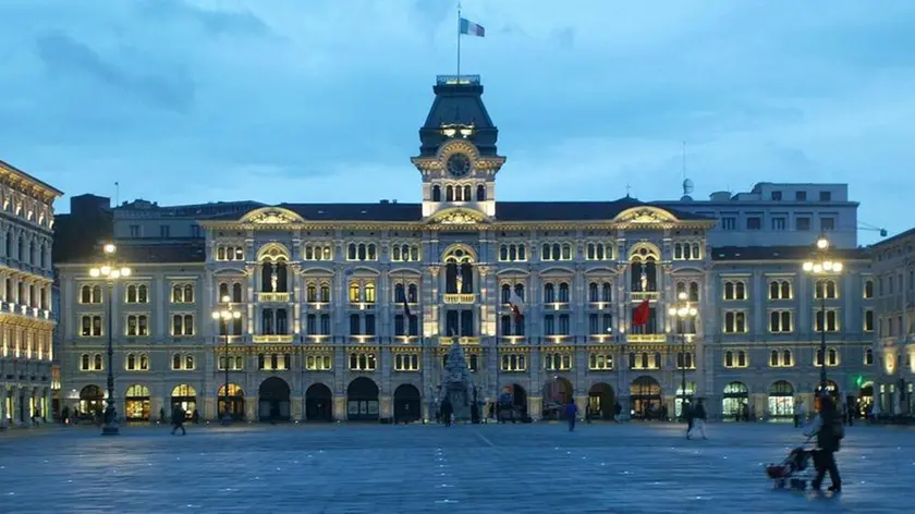 Piazza Unità in versione “by night”